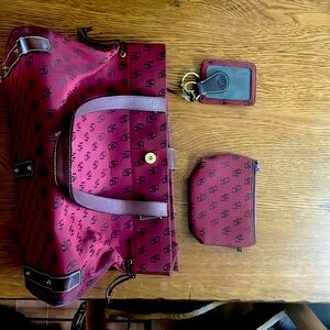 Large shoulder bag with change purse valley used